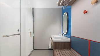 Holiday Inn Express Wuhan Jinyin Lake by IHG