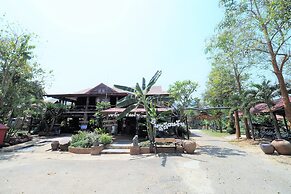 Khaothone River View Resort
