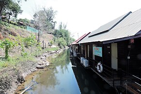 Khaothone River View Resort