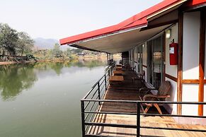 Khaothone River View Resort