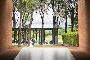 Cross Chiang Mai Riverside