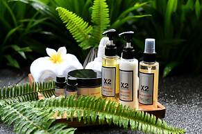 Cross Chiang Mai Riverside