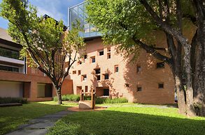 Cross Chiang Mai Riverside