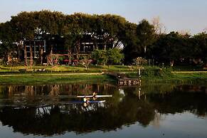 Cross Chiang Mai Riverside