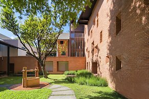 Cross Chiang Mai Riverside