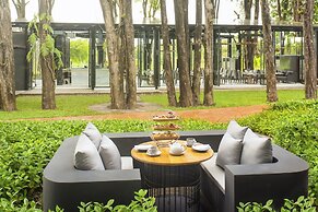 Cross Chiang Mai Riverside