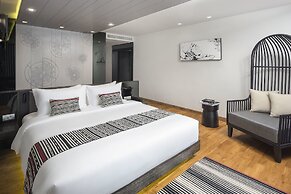 Cross Chiang Mai Riverside