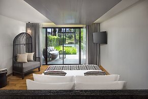 Cross Chiang Mai Riverside