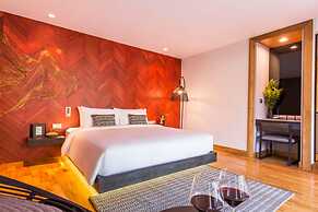 Cross Chiang Mai Riverside