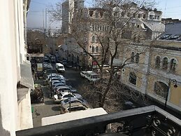 VLADSTAR Inn - Hostel