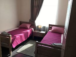 VLADSTAR Inn - Hostel