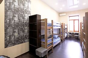 VLADSTAR Inn - Hostel