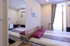 VLADSTAR Inn - Hostel