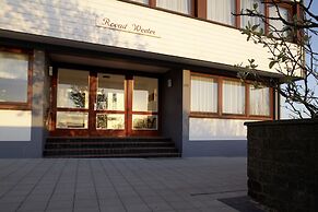 Hotel Rooad Weeter