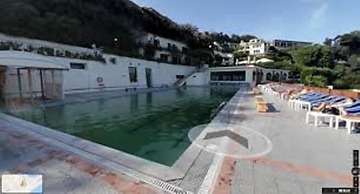 Hotel & Resort Bee Queen