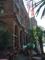 1 bedroom apartment in prime location