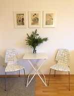 1 bedroom apartment in prime location