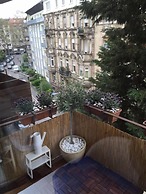 1 bedroom apartment in prime location