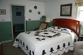 Carriage Corner Bed & Breakfast