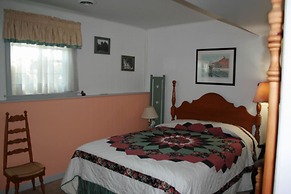 Carriage Corner Bed & Breakfast