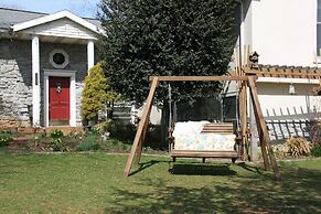 Carriage Corner Bed & Breakfast