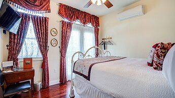 The River Belle Inn