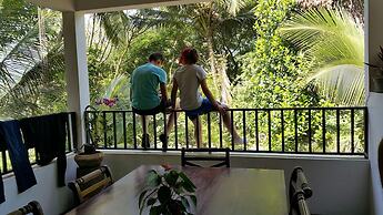 Riverside Homestay Apartments