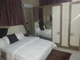 Tenache Hotels