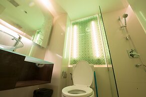 Grande Caribbean Condotel by Narintorn