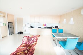 Grande Caribbean Condotel by Narintorn