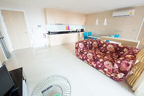 Grande Caribbean Condotel by Narintorn