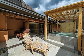 Tobira Onsen Myojinkan