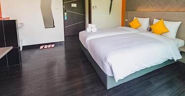 Wake Up Aonang Hotel