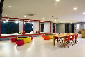 Wake Up Aonang Hotel