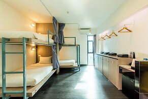 Wake Up Aonang Hotel