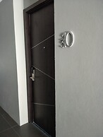 Wake Up Aonang Hotel