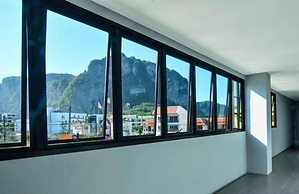 Wake Up Aonang Hotel