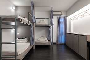 Wake Up Aonang Hotel