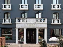 Margot Old Tbilisi