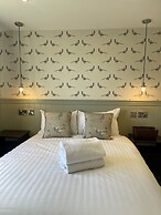 The Horseshoe and Castle