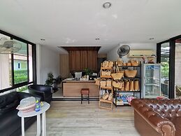 Smile Resort Sriracha