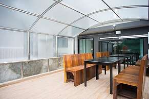 Triple B Boutique Residence