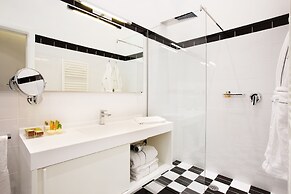 Nap Luxury Guest House