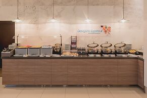 Holiday Inn Express & Suites Silao Aeropuerto - Terminal by IHG