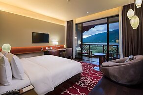 Hilton Linzhi Resort