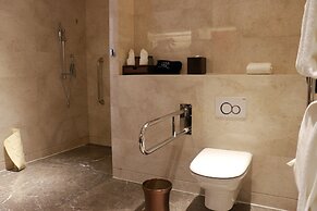 Hilton Linzhi Resort