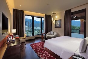 Hilton Linzhi Resort