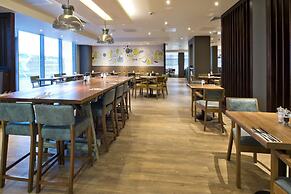 Premier Inn Slough Central South