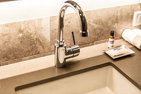 Hyatt Regency Lake Washington at Seattle’s Southport