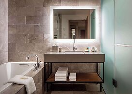 Hyatt Regency Lake Washington at Seattle’s Southport